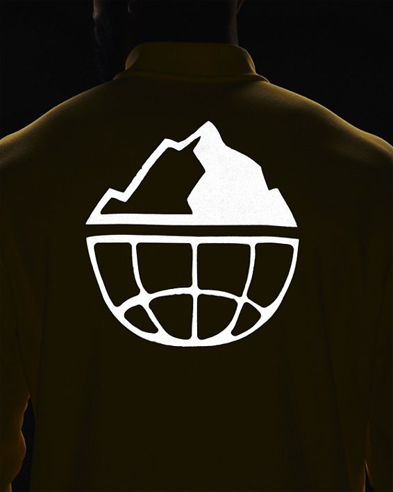 Camiseta con media cremallera UA Run Trail para hombre, Yellow, pdpMainDesktop image number 4